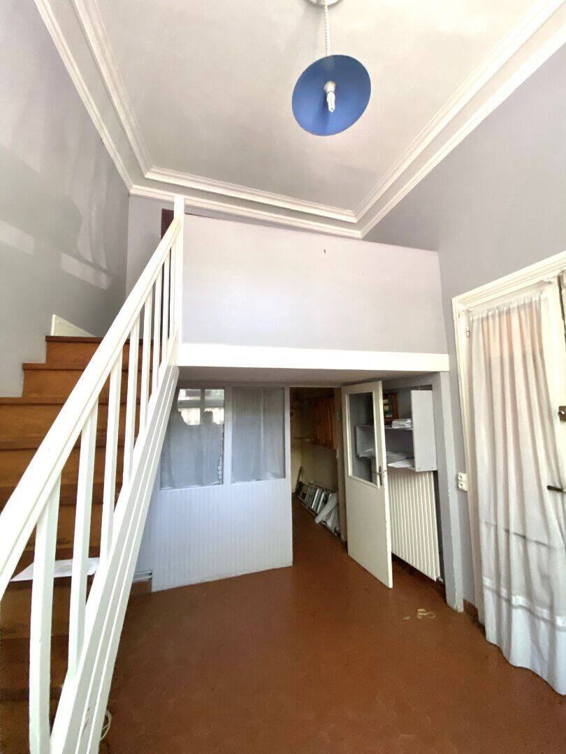 Appartement à vendre T2/F2 32 m² 251000 € Buttes Chaumont Paris (75019)